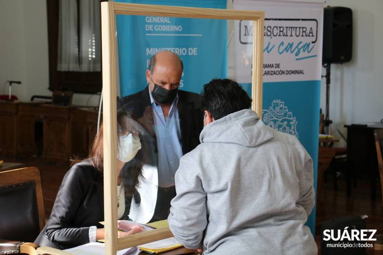 Más de 100 familias pasaron a ser titulares de su vivienda