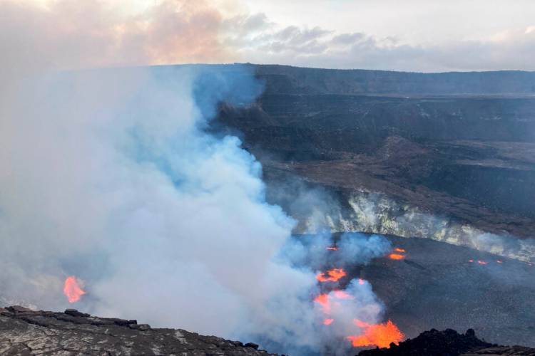 Kilauea, el volcán más activo de Hawái entró en erupción