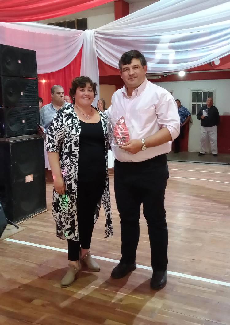 Cena y baile 83 Aniversario de Independiente de Pblo. San José. 