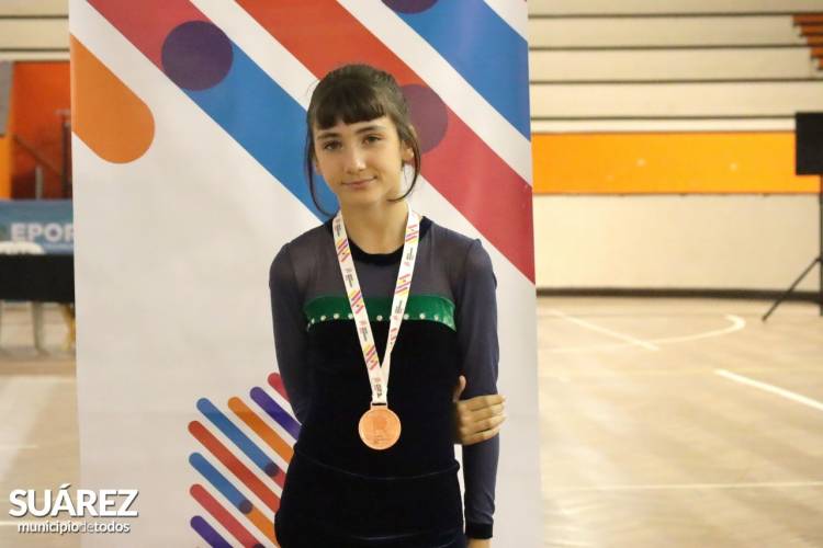 Juegos Bonaerenses 2021: Suárez consiguió su primera medalla de la mano de la patinadora Violeta Schamberger