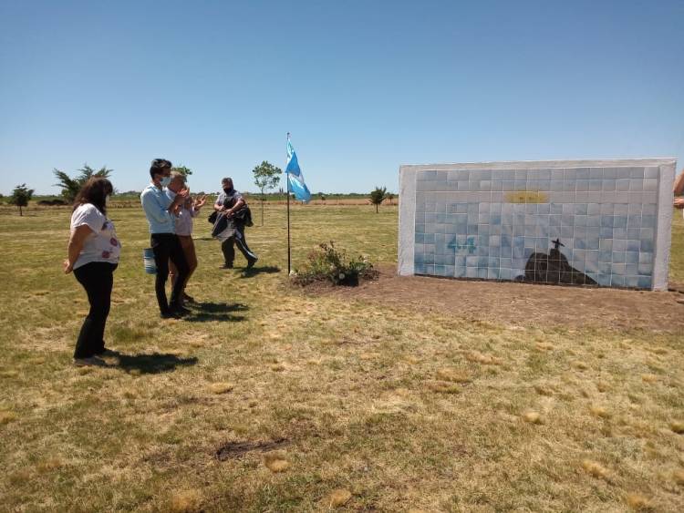 Se inauguró el Mural Homenaje al ARA SAN JUAN!