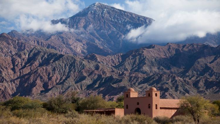 Catamarca espera el turismo del verano con sus "mil tonos de verde"