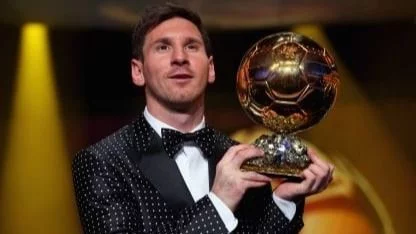 Lionel Messi recibió su séptimo Balón de Oro en París