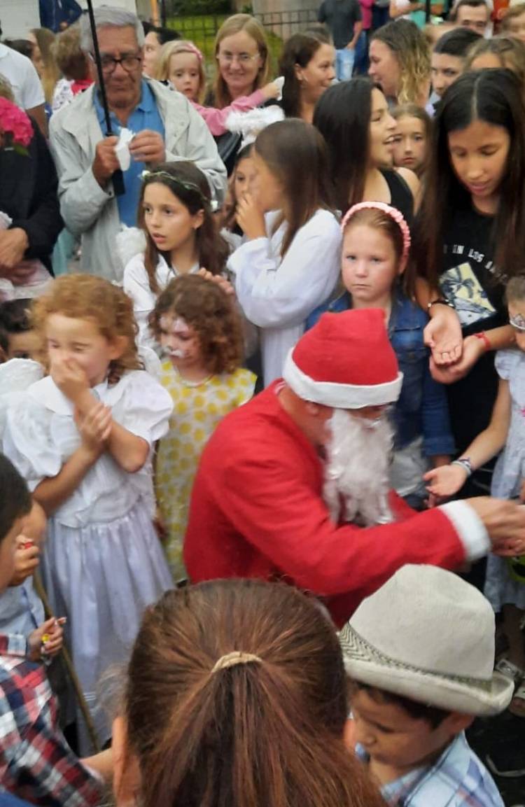FM Suarense 101.9 dijo presente en el encendido del árbol navideño del pueblo Santa María