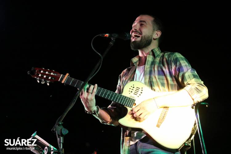 Alex Freidig hizo vibrar al público en una espectacular noche de #SuárezPeatonal 