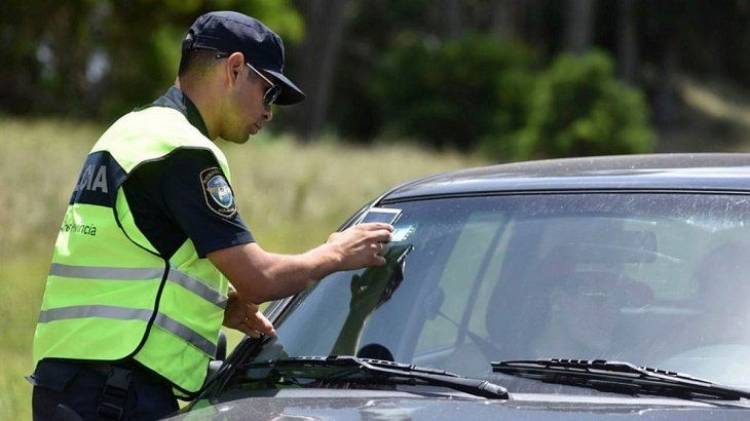 Vacaciones: qué documentación necesito llevar si viajo en auto
