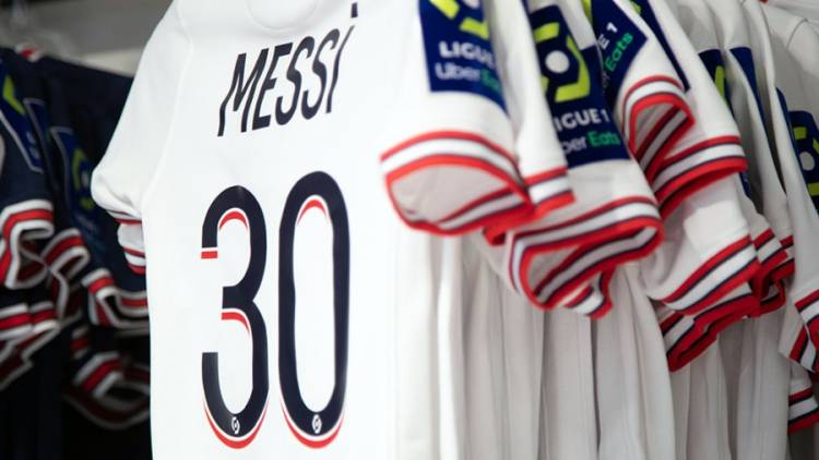 Messi presentó la nueva camiseta del PSG inspirada en Michael Jordan