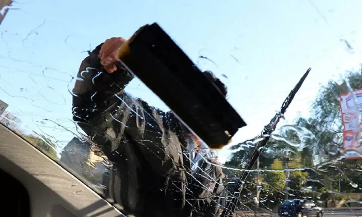 Se suman denuncias por ataques de trapitos en el playón de la UNS