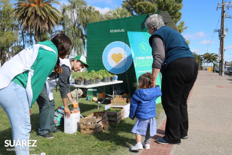 Jornada de Eco Canje en el marco del Día de la Tierra