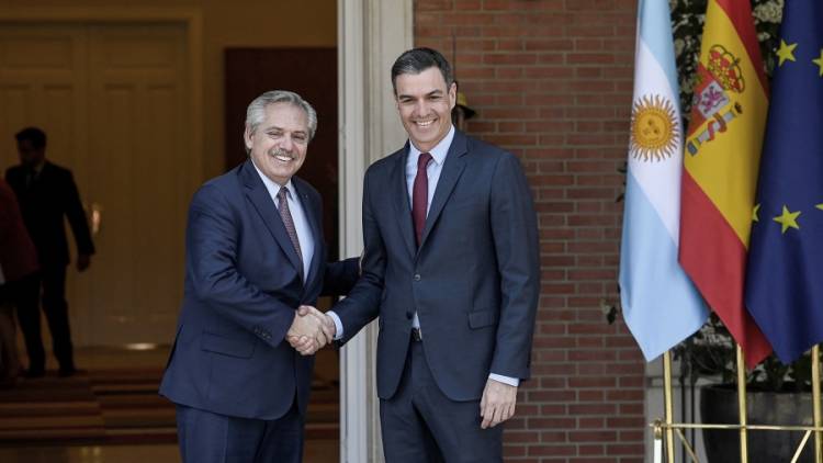 Argentina se ofrece como proveedor "estable y seguro" de alimentos y energía a España