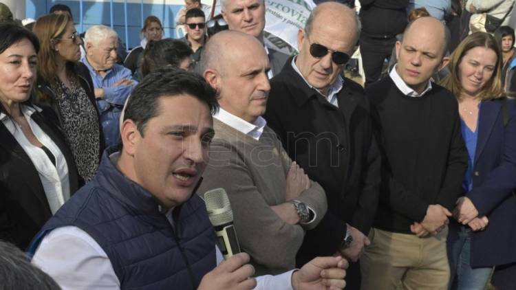 El Gobierno confirmó que a fines de 2023 todas las vías férreas pasarán a control estatal