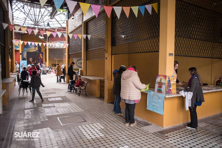 Comenzó la Feria del Libro de Coronel Suárez