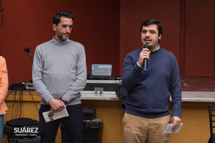 Comenzó la Feria del Libro de Coronel Suárez