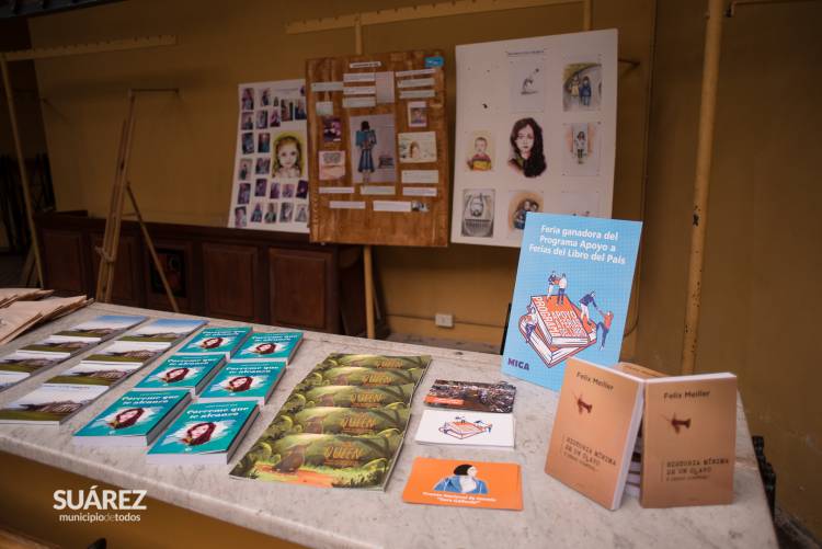 Comenzó la Feria del Libro de Coronel Suárez
