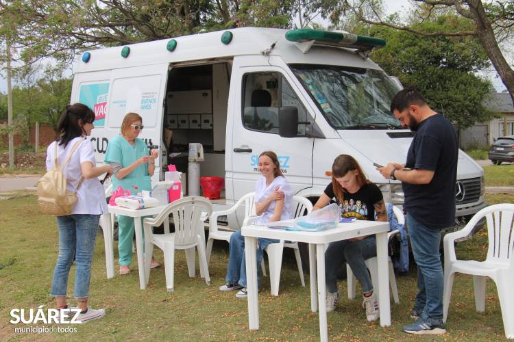 El CAPS a la Plaza: La comunidad de Villa Belgrano se sumó a la jornada de prevención y promoción de la salud