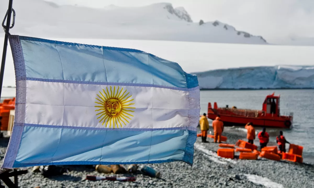La Argentina desplegó dos nuevos refugios en la Antártida