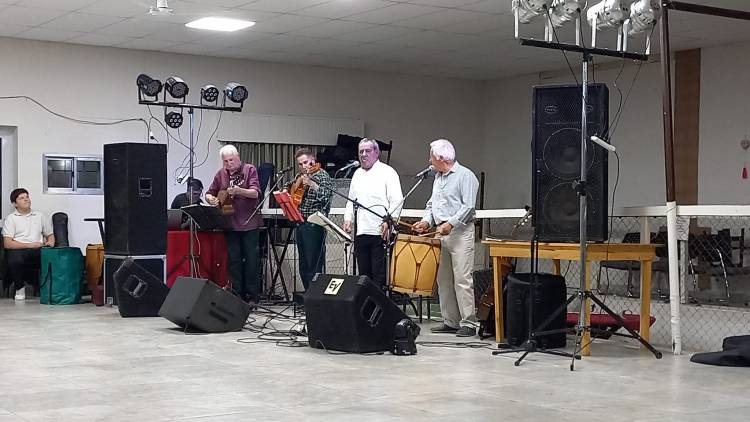 Peña folklorica organizada por la cooperadora del Hogar de Ancianos "Domingo Goñi"