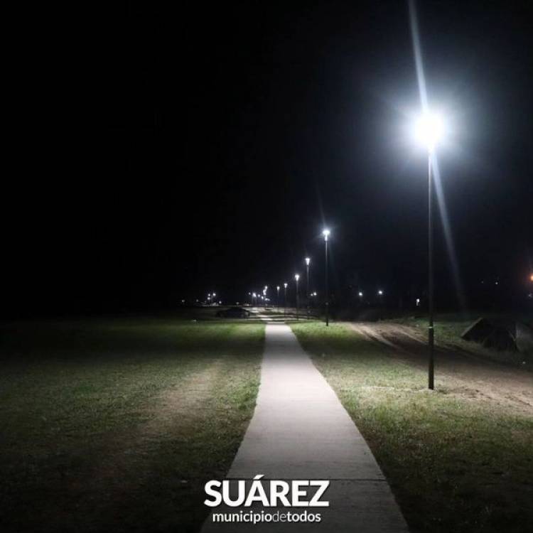 Iluminamos con Luces LED la senda de la salud sobre Ruta 85 entre Casey y Teodosio Alaniz