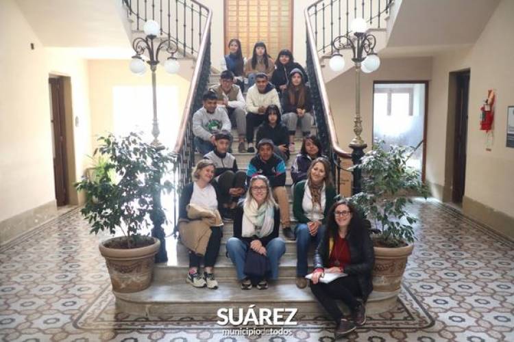 Alumnos de la Secundaria N° 10 de Villa Belgrano recorrieron el Palacio Municipal