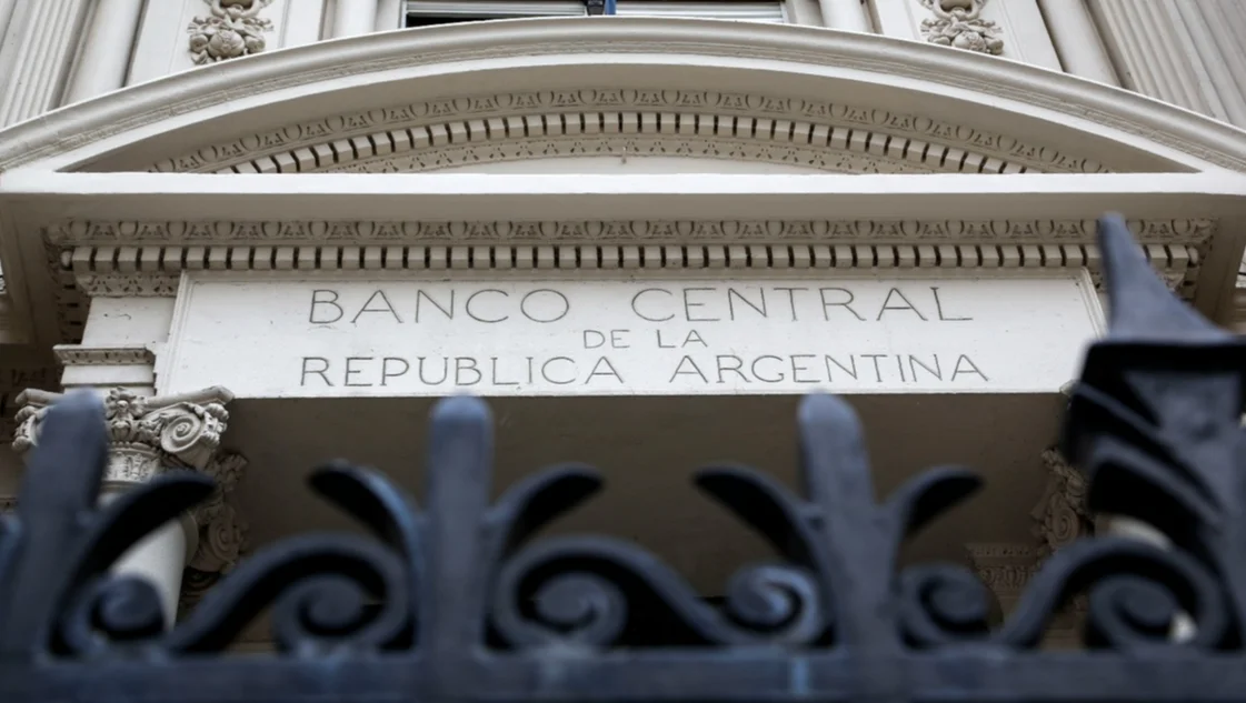 El Banco Central aprobó la emisión de billetes de 10.000 y 20.000 pesos