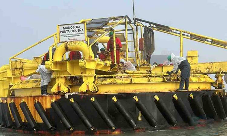 Oiltanking volvió a provocar un derrame de hidrocarburo en la ría