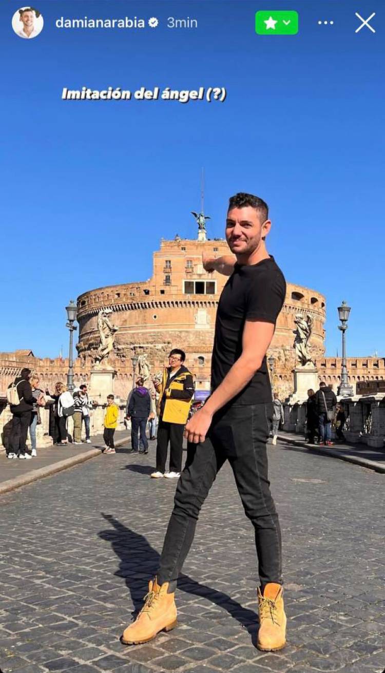 Mientras pedía "privarse de gustitos", la mano derecha de Bullrich se fue al carnaval de Venecia