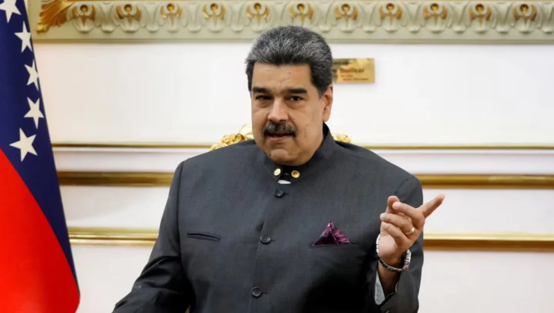 Nicolás Maduro prohibió que los aviones de Aerolíneas Argentinas vuelen sobre Venezuela