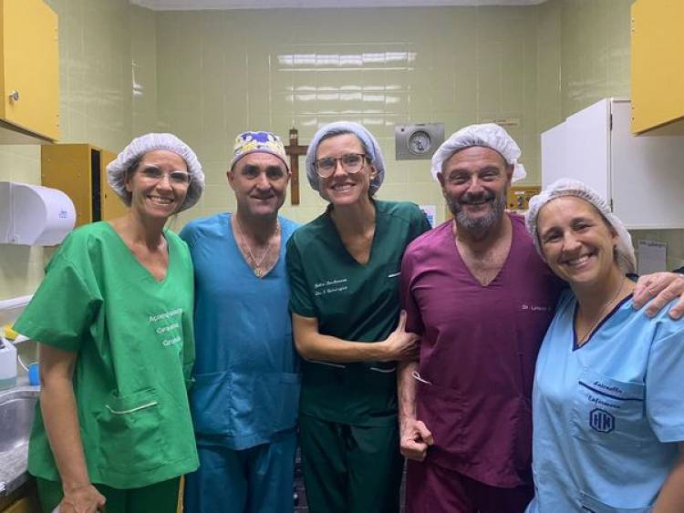 El DR Mauro Lefevre y su equipo realizó un segundo implante coclear en el Hospital Municipal