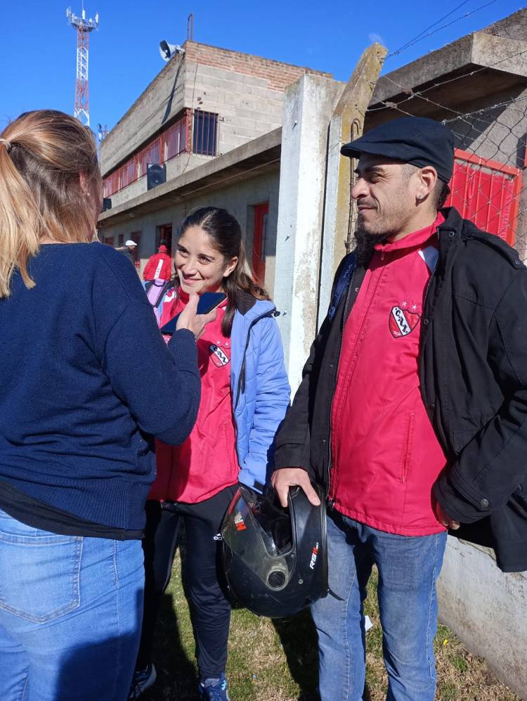 En el Futbol Femenino las chicas del rojo golearon a su clásico rival.