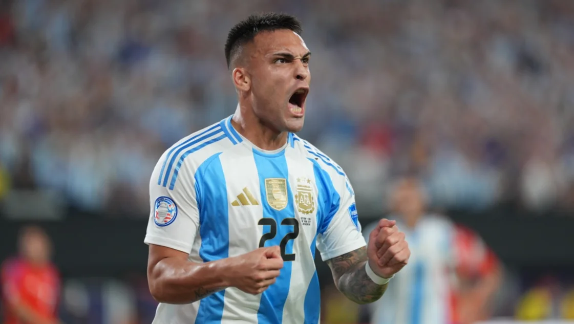 Con gol de Lautaro Martínez, Argentina venció a Chile y se metió en cuartos