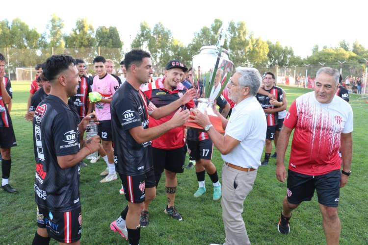 San Martín de Carhué campeón de la Liga Regional de Fútbol 2024