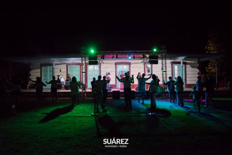 Exitosa noche de Peña Folclórica en Huanguelén