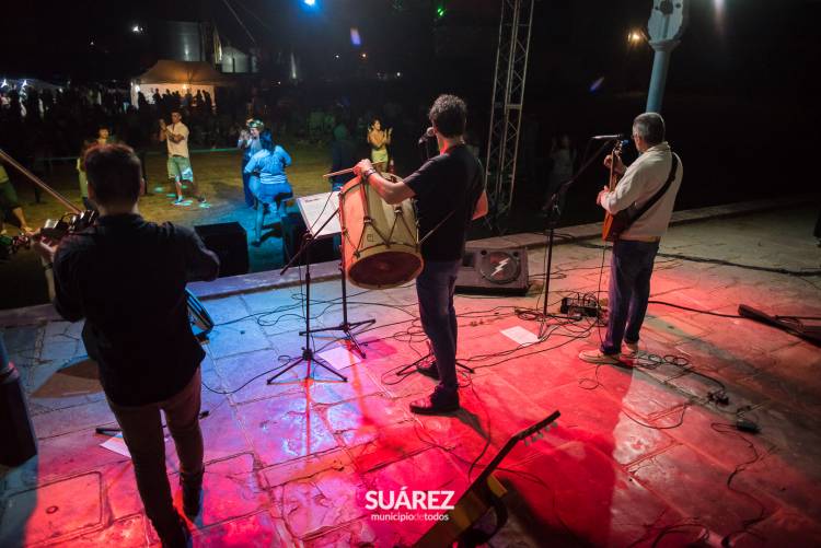 Exitosa noche de Peña Folclórica en Huanguelén