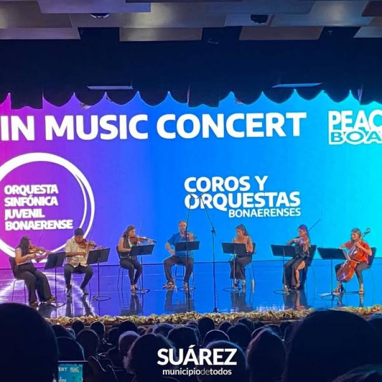 Luz Aguirre brilló como embajadora cultural suarense en el “Peace Boat 2025”