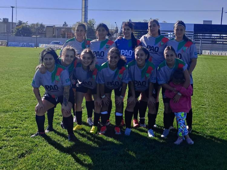 Fútbol femenino Blanco y Negro se quedó con el triunfo con Independiente Rivera