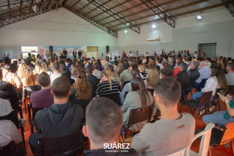 Coronel Suárez sumó 27 viviendas con financiamiento de la Provincia Moccero