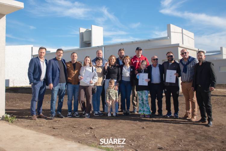 Coronel Suárez sumó 27 viviendas con financiamiento de la Provincia Moccero