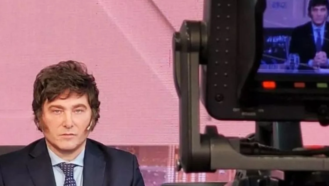 Javier Milei anunció una sorpresiva cadena nacional: a qué hora tiene previsto hablar