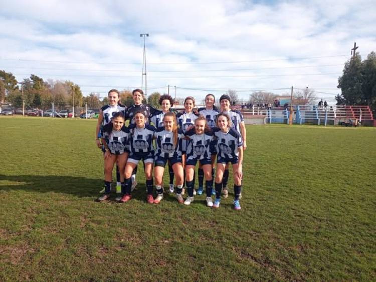 Fútbol femenino: Club Sarmiento y Empleados de Comercio son finalistas