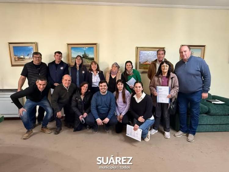 Entrega de aportes económicos por más de 12 millones de pesos a instituciones de Huanguelén