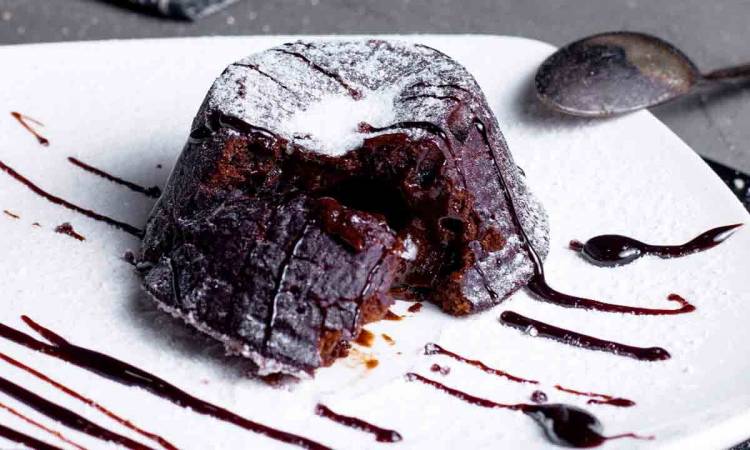 Volcán de chocolate express: listo en cinco minutos