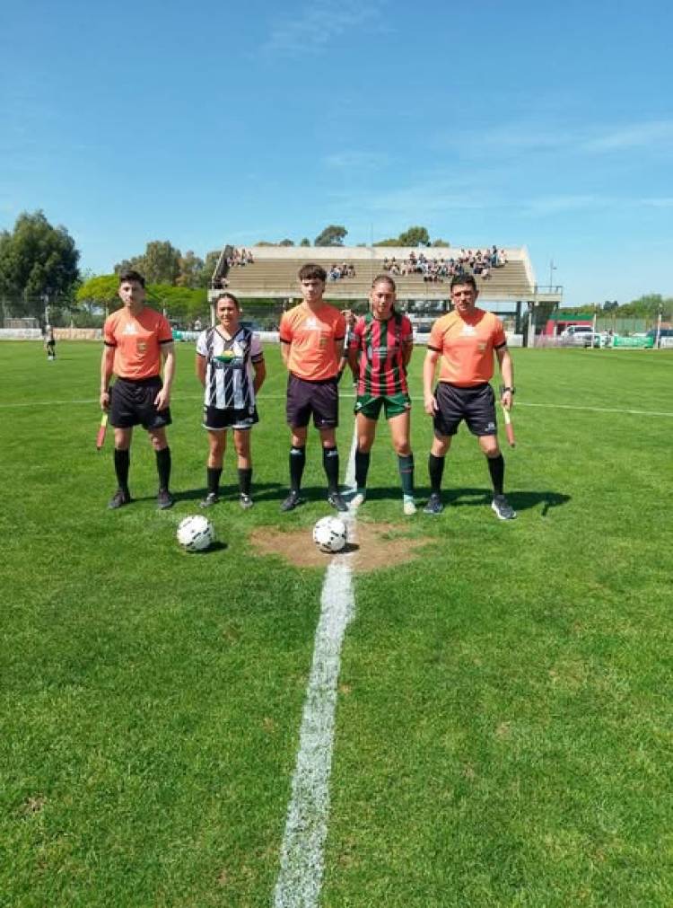 Blanco y Negro goleo en el Superclasico femenino