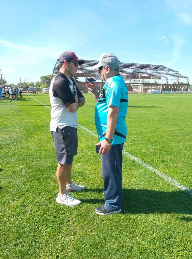 Blanco y Negro goleo en el Superclasico femenino