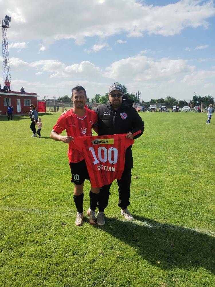 Racing goleo a un Independiente remendado y golpeado