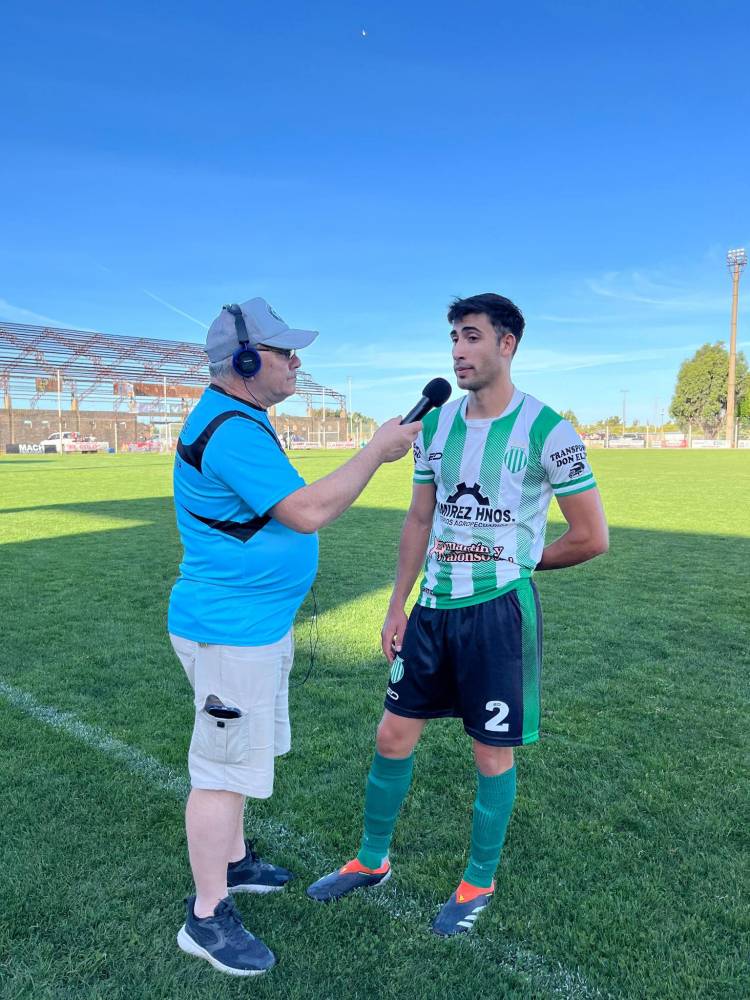 Atlético Huanguelén goleo a Deportivo Sarmiento y quiere asegurar su clasificación