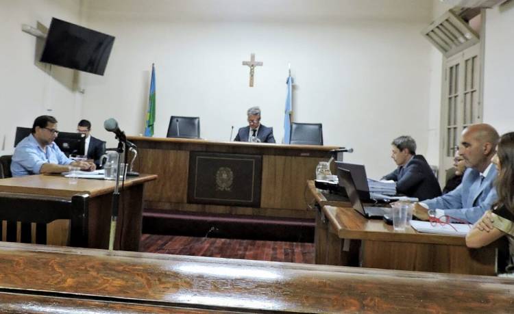 Condenan a una mujer a 3 años de prisión condicional por falso testimonio agravado