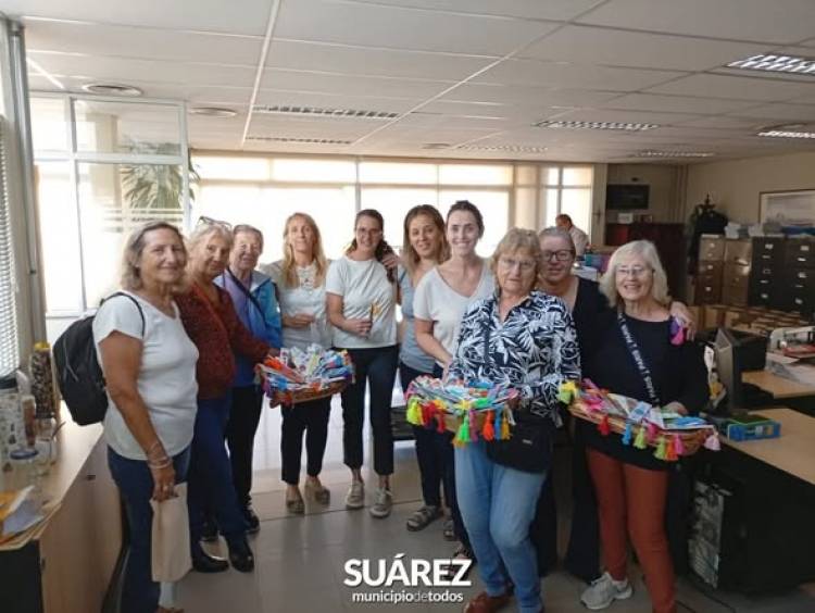 Adultas Mayores compartieron sus producciones artísticas en el marco del Día de la Mujer