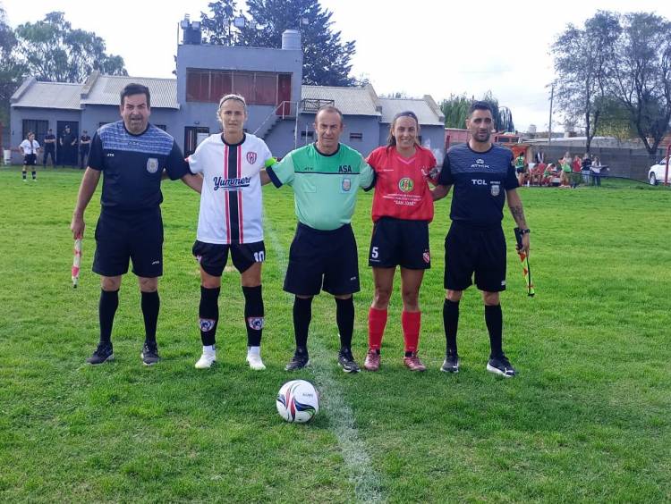 Fútbol Femenino Tiro Federal CS volvió a su cancha y ganó frente al rojo