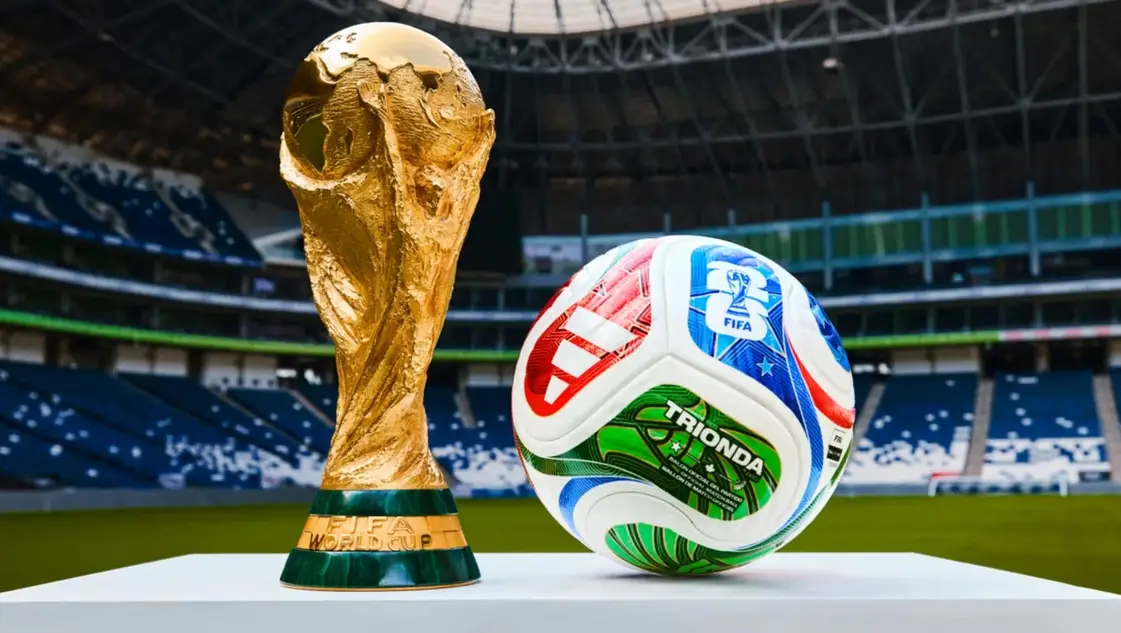 Con un hat-trick de un Messi brillante, Argentina venció a Argelia en el debut