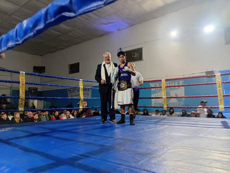 Gran Festival boxistico organizado por BUNDINI BOXING en el Club Alem de Coronel Pringles